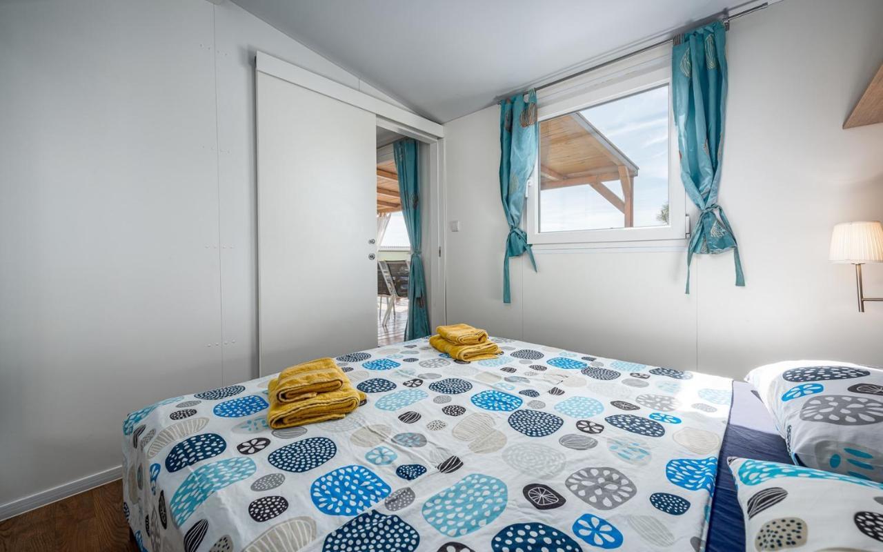 Panorama Mobile Homes In Camping Park Umag Chambre photo