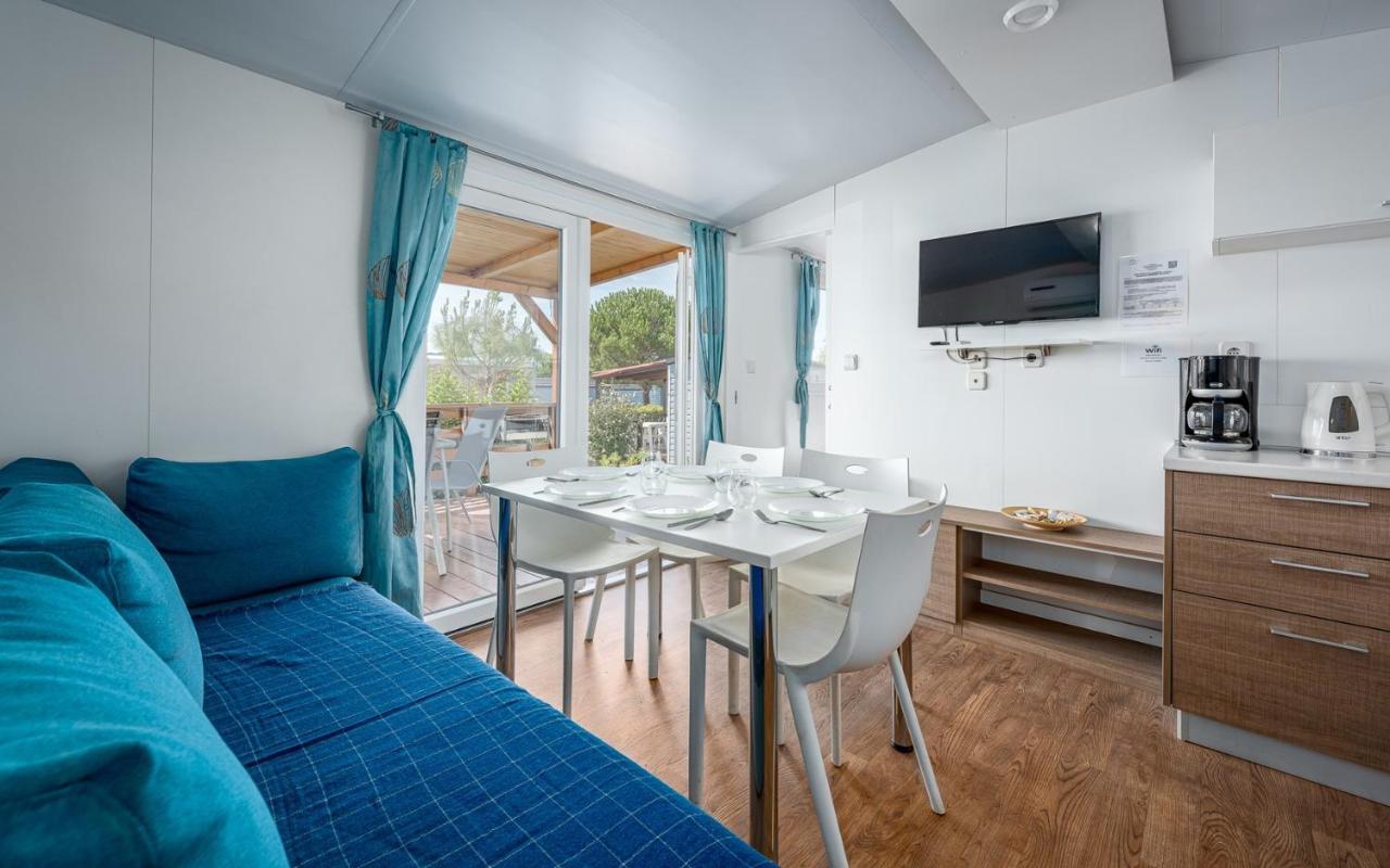Panorama Mobile Homes In Camping Park Umag Chambre photo