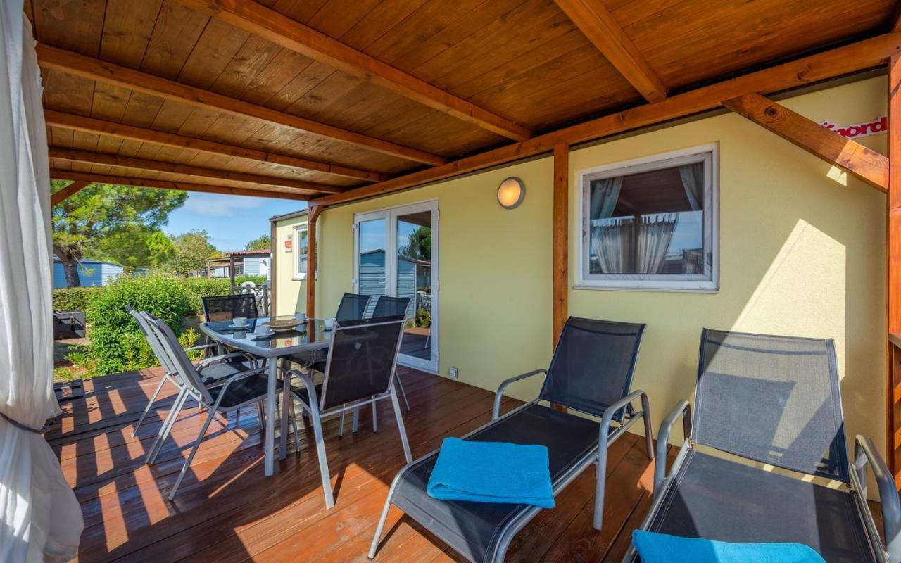 Panorama Mobile Homes In Camping Park Umag Chambre photo