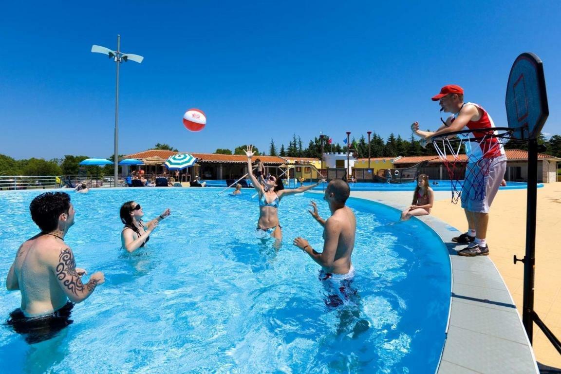 Panorama Mobile Homes In Camping Park Umag Extérieur photo